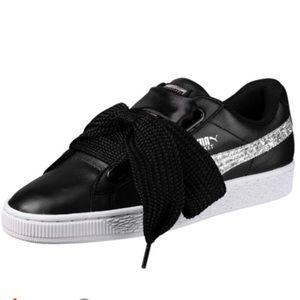Puma glitter sneaker Size 5.5